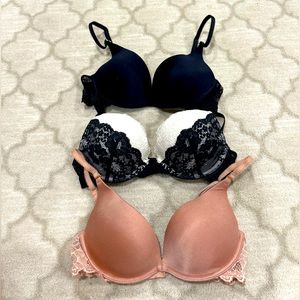Lot of Victoria’s Secret push up Padded bras 32B